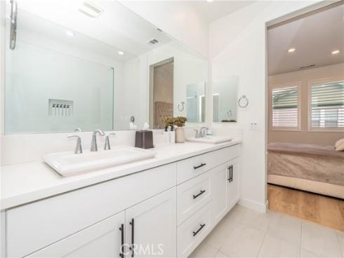 381  Bellver  13 , Lake Forest, CA