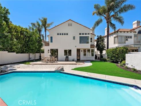 20  Flores  , Lake Forest, CA