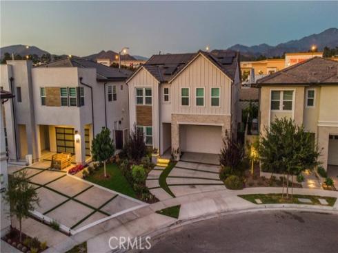 110  Sierra Madre  , Lake Forest, CA