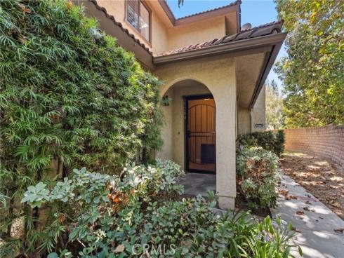 25204  Tanoak Lane  , Lake Forest, CA