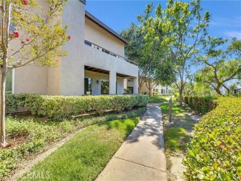 21931  Rimhurst  117  Drive, Lake Forest, CA