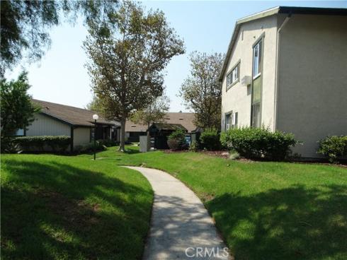 23236  Orange  5  Avenue, Lake Forest, CA