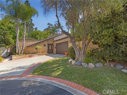 24571  Overlake   Drive, Lake Forest, CA