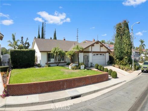 24092  Parkhill   Road, Lake Forest, CA