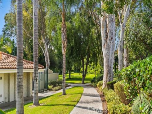 25172  Paseo Equestre  , Lake Forest, CA