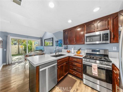 25296  Vista Linda  , Lake Forest, CA