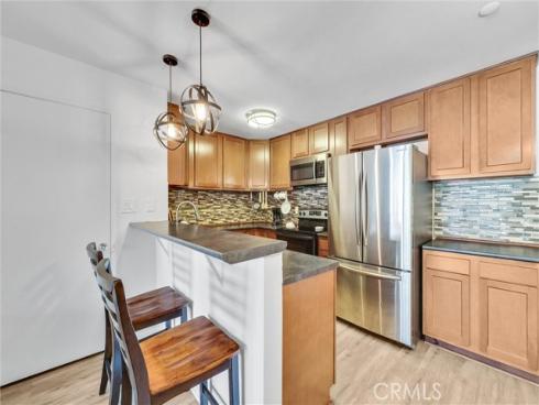 23276 Orange 8 Avenue, Lake Forest, CA