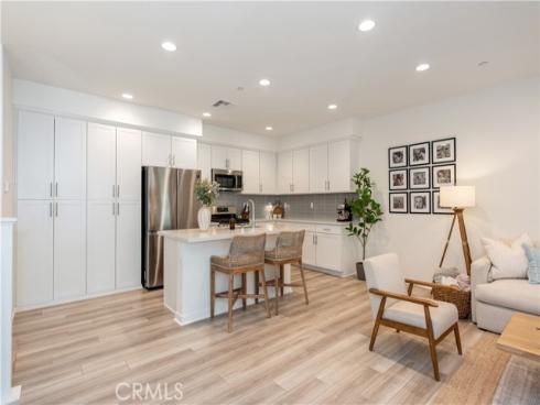 907 Sunset Rdg , Lake Forest, CA