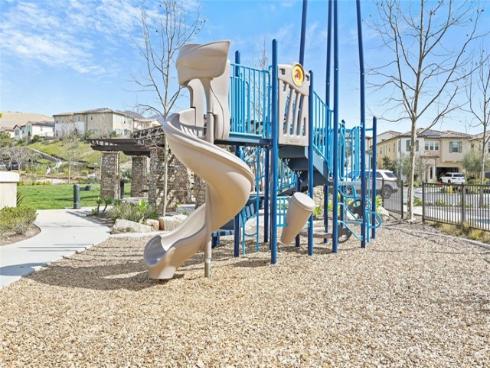 112 High Meadow , Lake Forest, CA