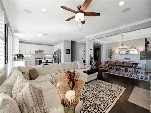 302 Summit Crest Drive, Lake Forest, CA