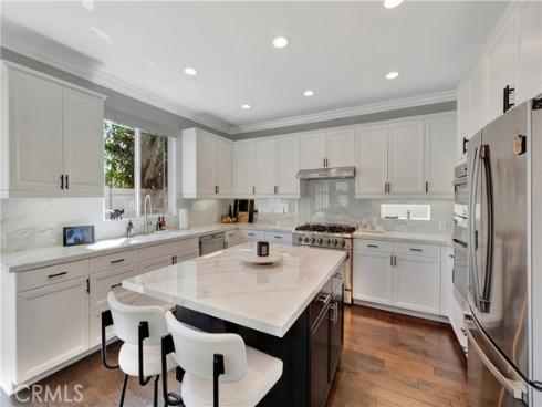 302 Summit Crest Drive, Lake Forest, CA