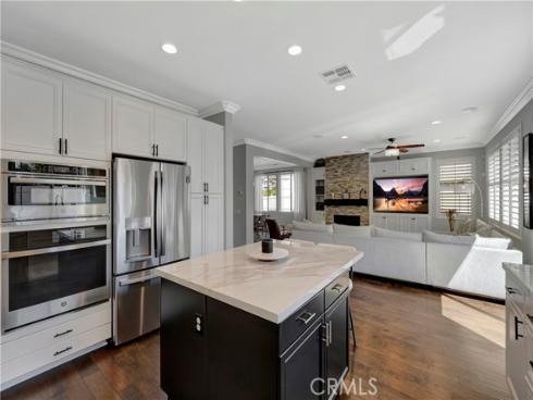 302 Summit Crest Drive, Lake Forest, CA