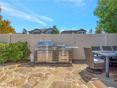 302 Summit Crest Drive, Lake Forest, CA