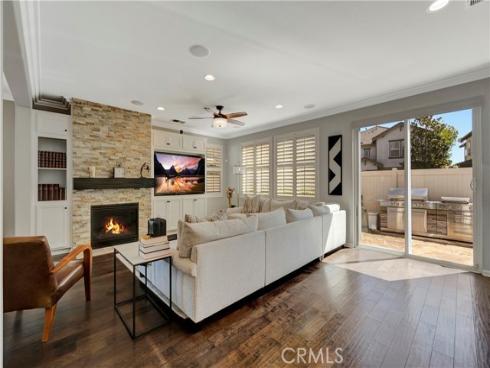 302 Summit Crest Drive, Lake Forest, CA