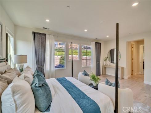 5437 Heritage Oak Drive, Lake Forest, CA