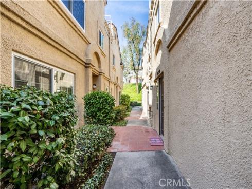 21131 Gladiolos Way, Lake Forest, CA