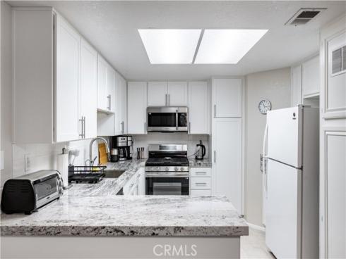 21131 Gladiolos Way, Lake Forest, CA