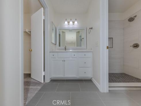 23222 Orange 4 Avenue, Lake Forest, CA