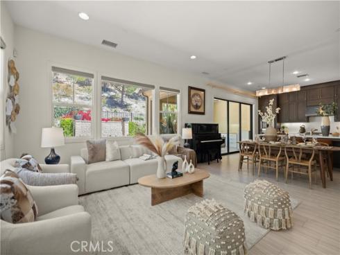 275 Pinnacle Drive, Lake Forest, CA