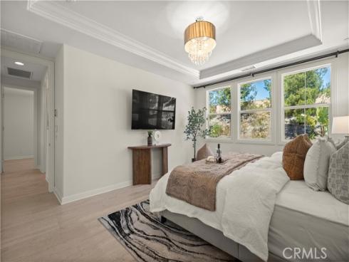 275 Pinnacle Drive, Lake Forest, CA