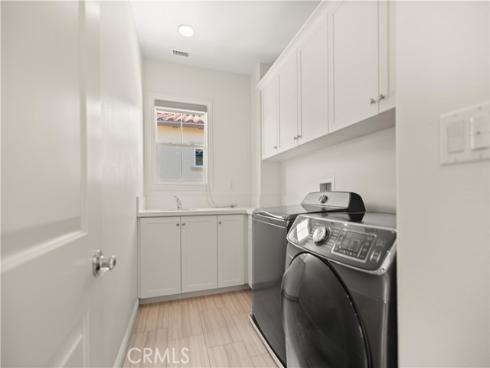 275 Pinnacle Drive, Lake Forest, CA