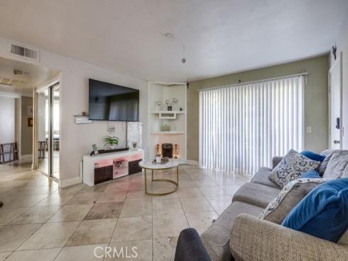 23276 Orange 7 Avenue, Lake Forest, CA