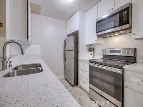 23276 Orange 7 Avenue, Lake Forest, CA