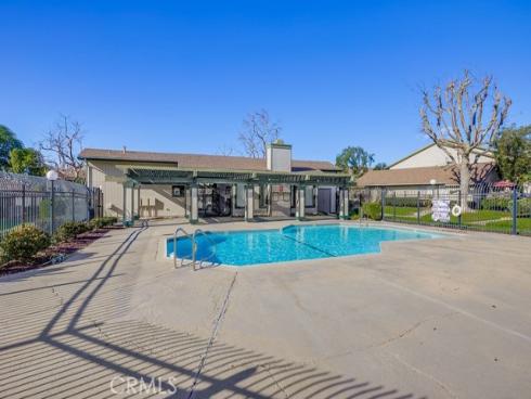 23276 Orange 7 Avenue, Lake Forest, CA