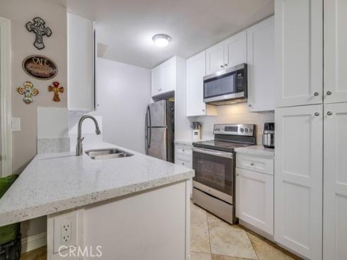 23276 Orange 7 Avenue, Lake Forest, CA