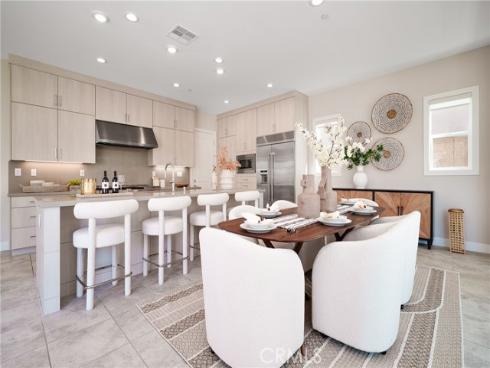 200 Wild Flower , Lake Forest, CA