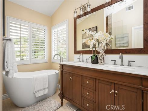 55 Montecilo , Lake Forest, CA