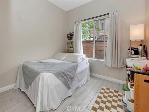 28871  Canyon Point  , Lake Forest, CA