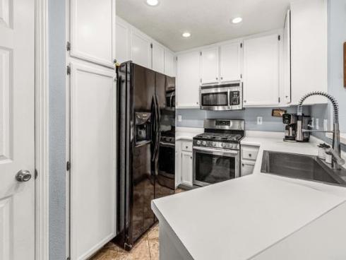 19431 Rue De Valore 31F , Lake Forest, CA