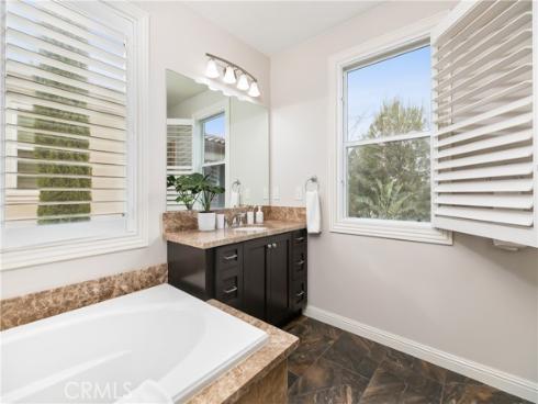 12 Starflower , Lake Forest, CA