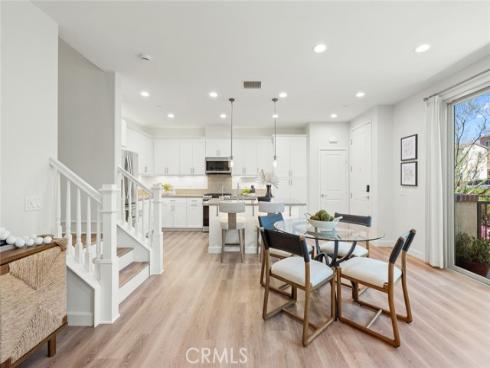 906 El Paseo , Lake Forest, CA