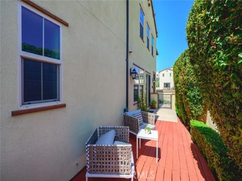 906 El Paseo , Lake Forest, CA