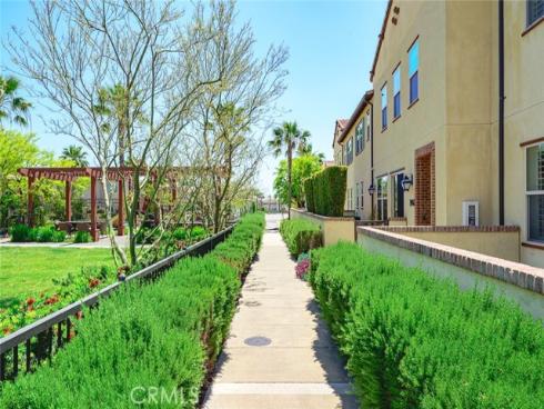 906 El Paseo , Lake Forest, CA