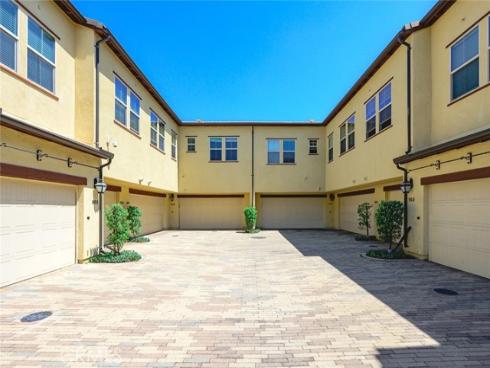 906 El Paseo , Lake Forest, CA