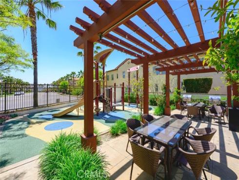 906 El Paseo , Lake Forest, CA