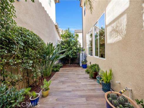 1253 Viejo Hills Drive, Lake Forest, CA