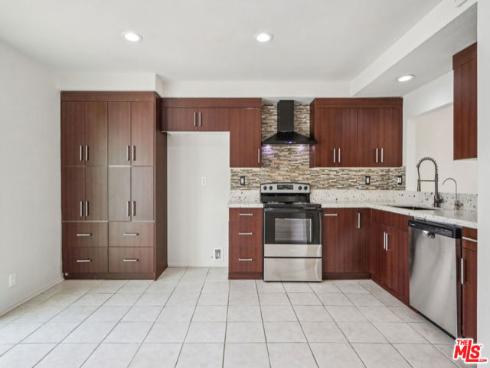 25885  Trabuco  226  Road, Lake Forest, CA