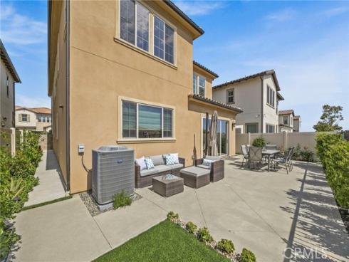 1776 Canyon Oaks Lane , Lake Forest, CA