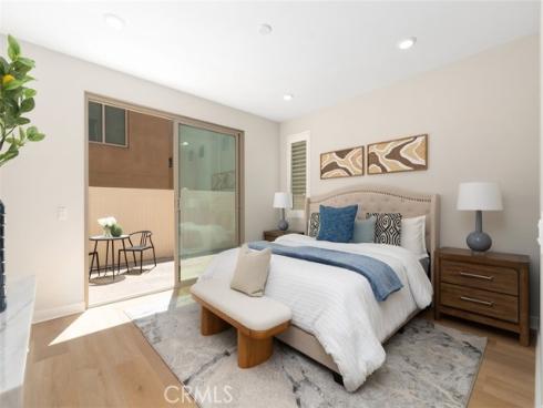 554 Catalonia , Lake Forest, CA