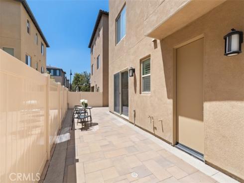 554 Catalonia , Lake Forest, CA