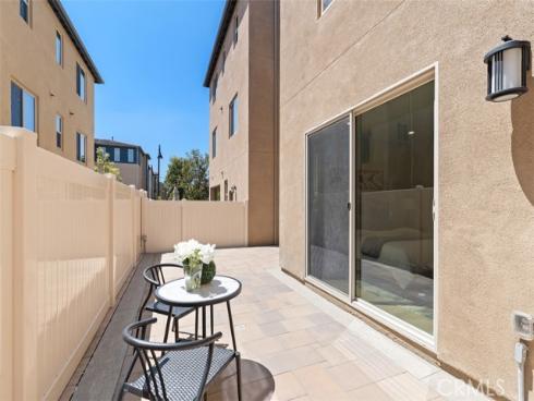 554 Catalonia , Lake Forest, CA