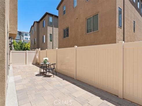 554 Catalonia , Lake Forest, CA