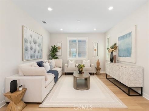 554 Catalonia , Lake Forest, CA