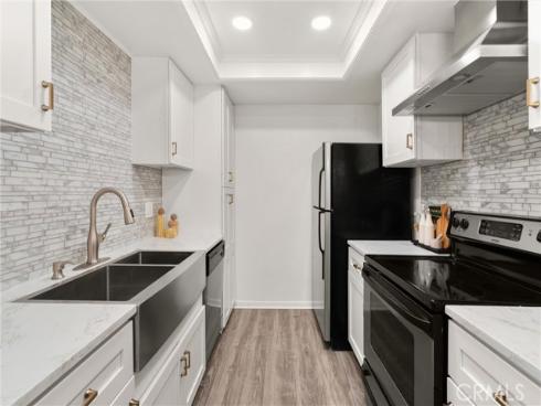 20702 El Toro 300 Road, Lake Forest, CA