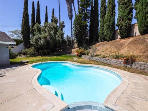 25801 Chapel Hill Drive, Lake Forest, CA