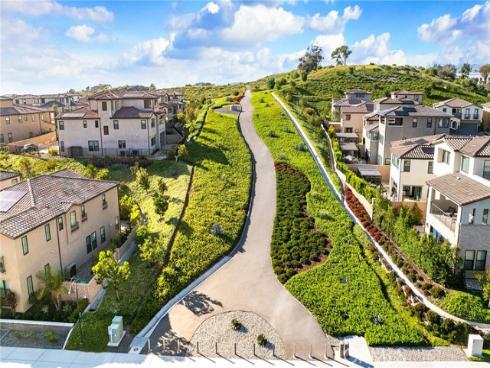 27  Alessio  , Lake Forest, CA